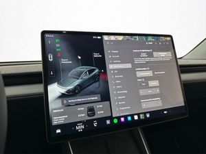 Tesla Model Y bild 26