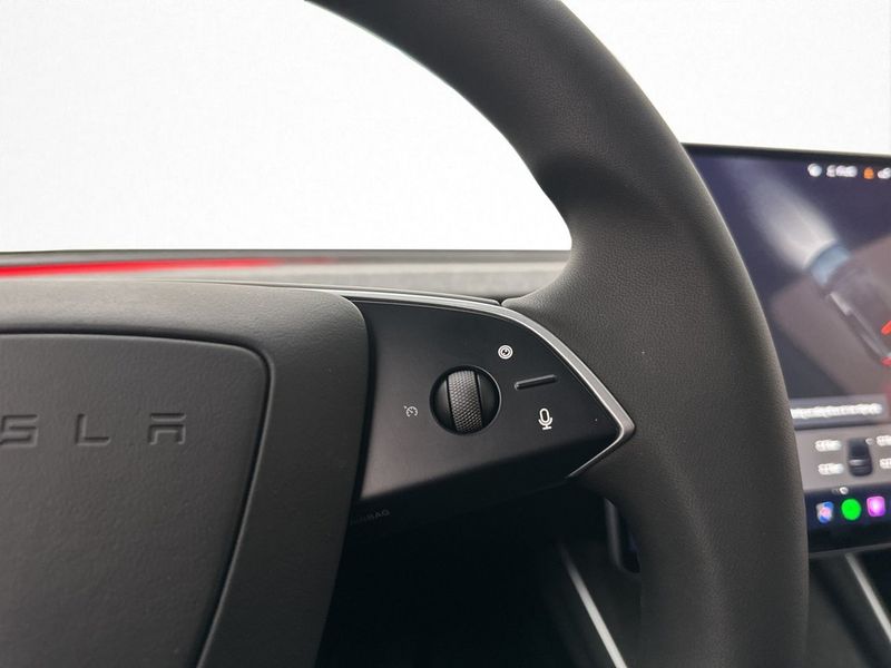 Tesla Model Y bild 19