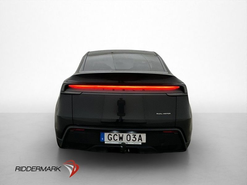 Tesla Model Y bild 8