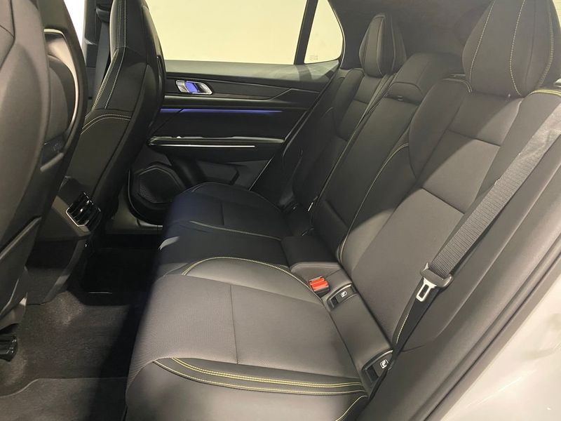 Lynk & Co 01 bild 6
