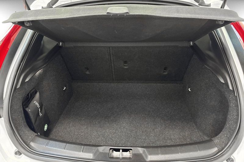Volvo V40 bild 14