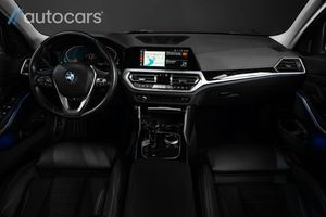 BMW 320 bild 17