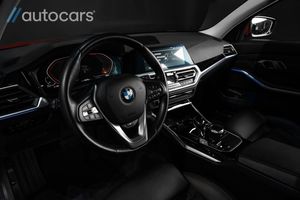 BMW 320 bild 16
