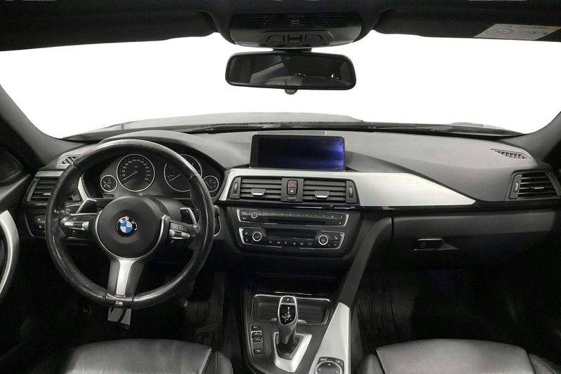 BMW 330 bild 6