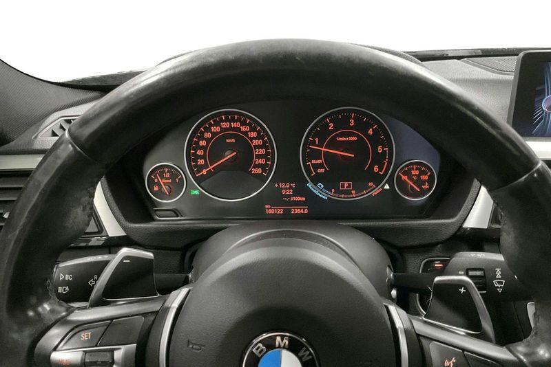 BMW 330 bild 10