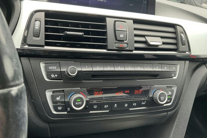 BMW 330 bild 14