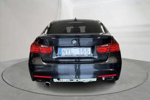 BMW 330 bild 5