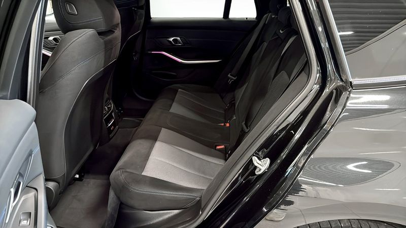 BMW 330 bild 5