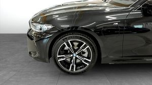 BMW 330 bild 9