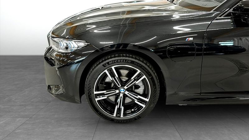 BMW 330 bild 9