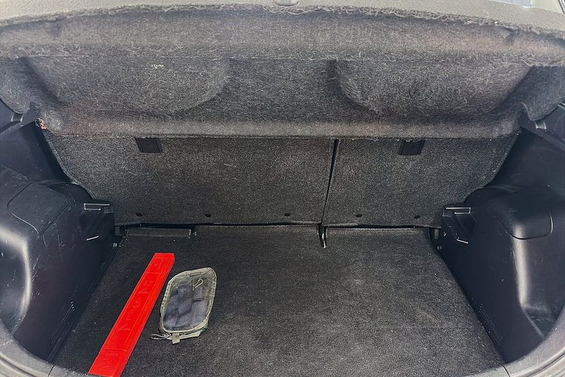 Toyota Yaris bild 18