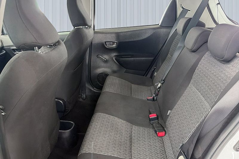Toyota Yaris bild 17