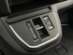 Peugeot e-Expert bild 25