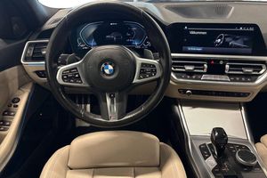 BMW 330 bild 14