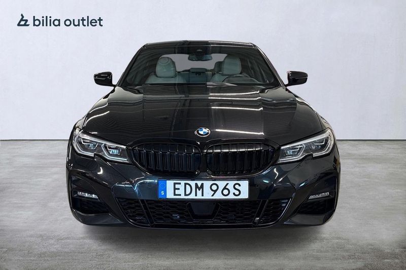 BMW 330 bild 8