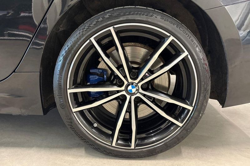 BMW 330 bild 30