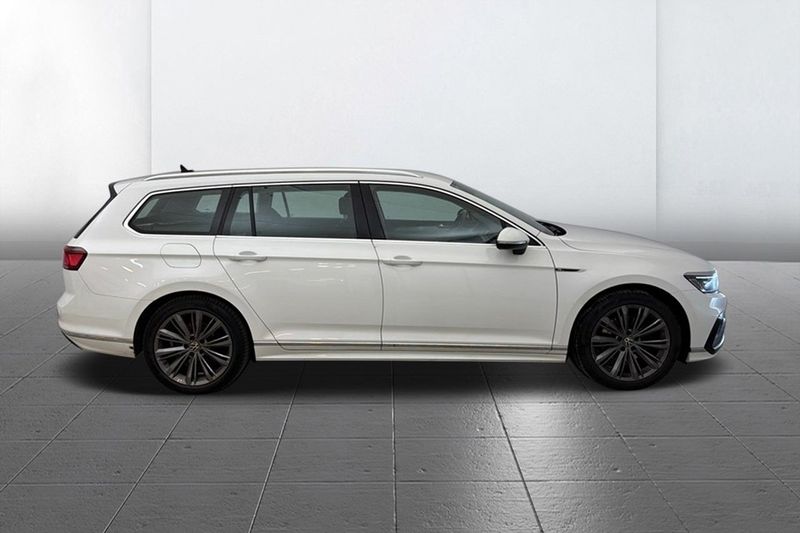 Volkswagen Passat bild 4
