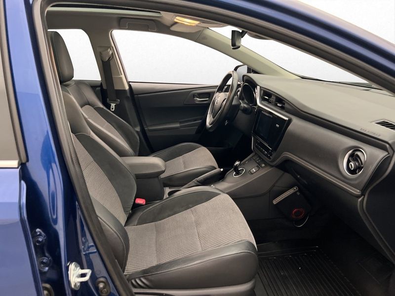 Toyota Auris bild 22
