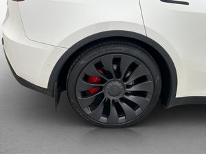 Tesla Model Y bild 34