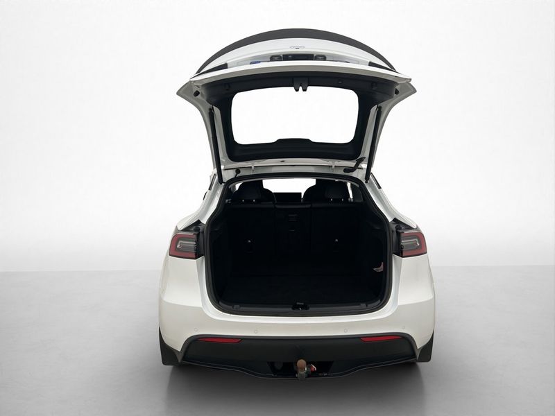 Tesla Model Y bild 30