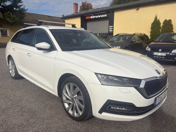 Skoda Octavia Kombi iV 204hk AUT Style Dragkrok/Värmare - 2021
