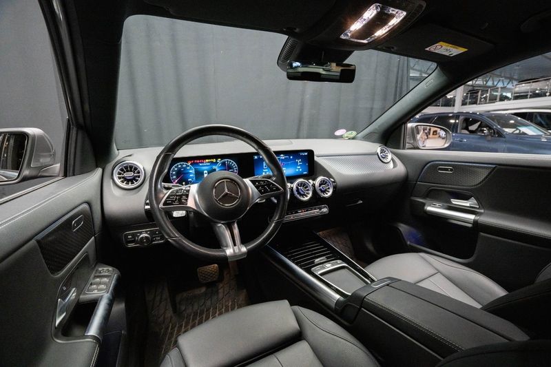 Mercedes GLA250 bild 11