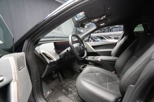 BMW iX bild 17