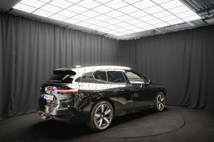 BMW iX bild 7