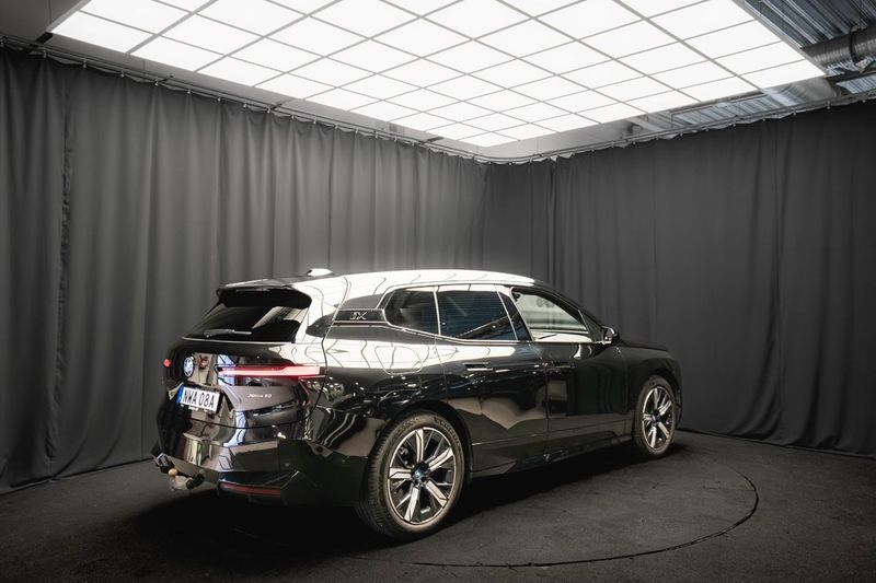BMW iX bild 7