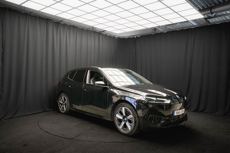 BMW iX bild 5