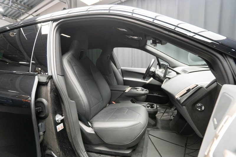 BMW iX bild 19