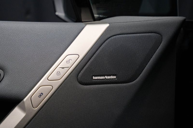 BMW iX bild 13