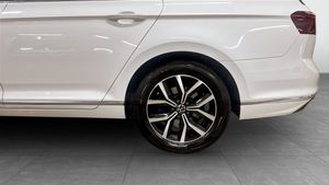 Volkswagen Passat bild 6