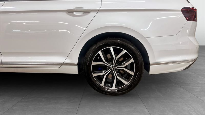 Volkswagen Passat bild 6