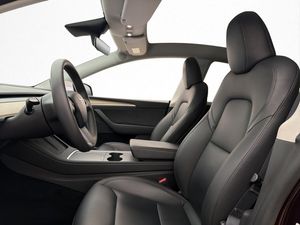 Tesla Model Y bild 14