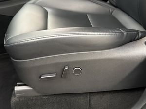 Tesla Model Y bild 20