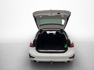 BMW 330 bild 17