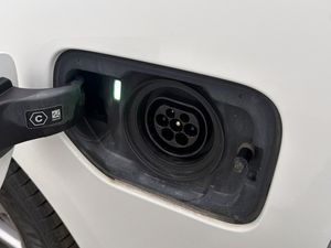BMW 330 bild 11