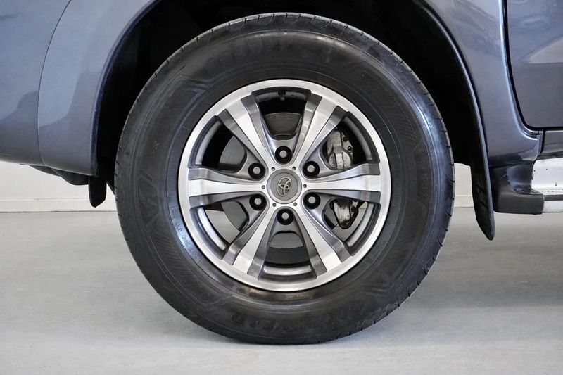 Toyota Hilux bild 9
