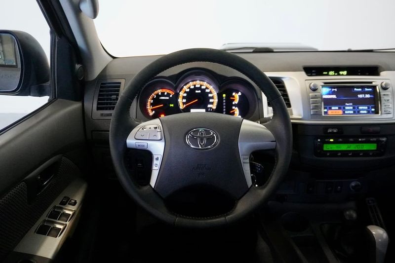 Toyota Hilux bild 13