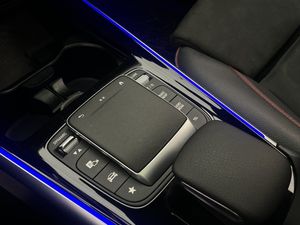 Mercedes EQB300 bild 32
