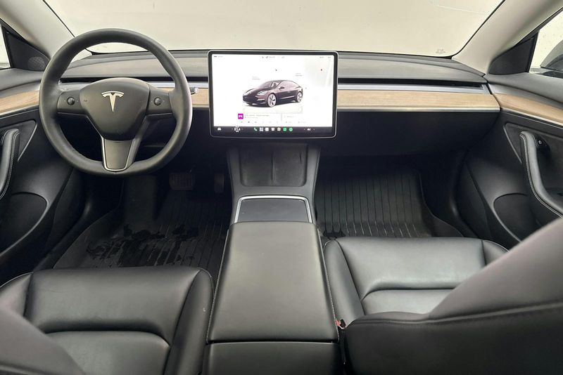 Tesla Model 3 bild 6