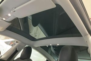 Tesla Model 3 bild 14