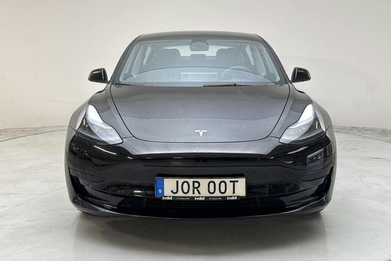 Tesla Model 3 bild 4
