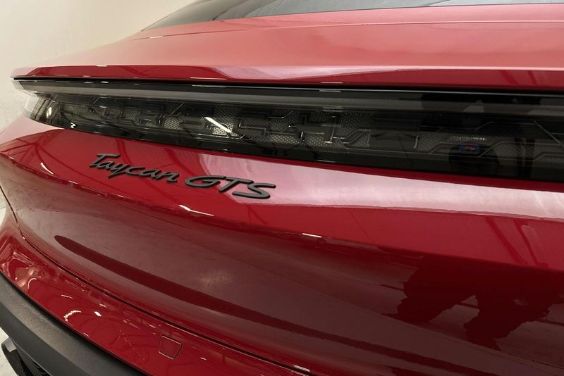 Porsche Taycan bild 20