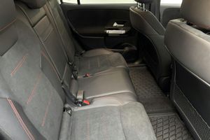 Mercedes EQB300 bild 8