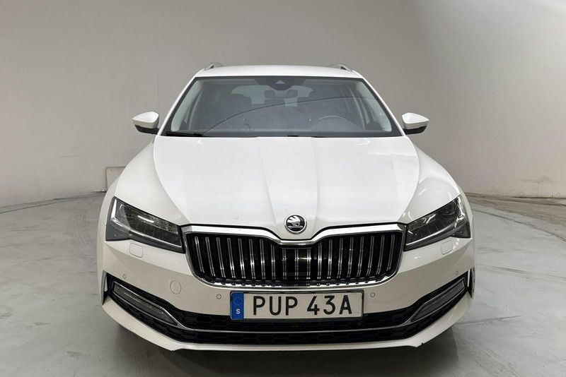 Skoda Superb bild 4