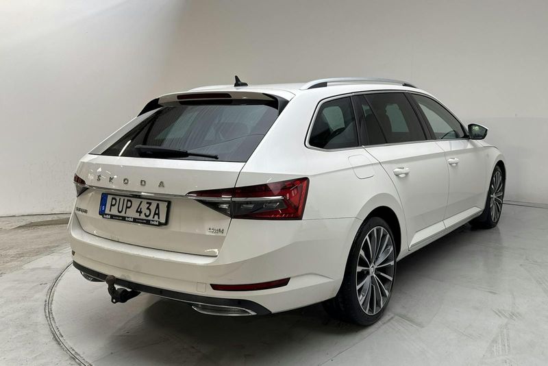 Skoda Superb bild 3