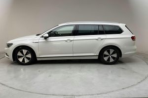 Volkswagen Passat bild 2