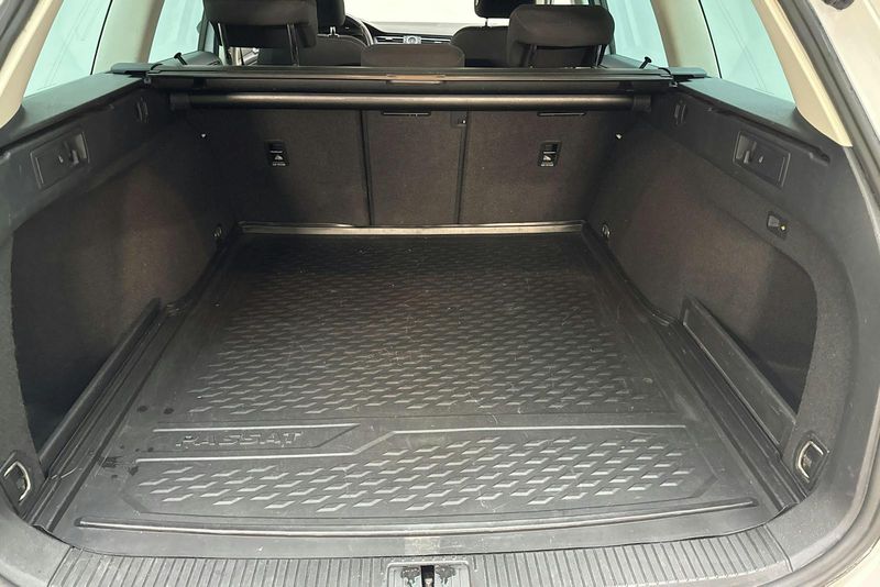 Volkswagen Passat bild 9